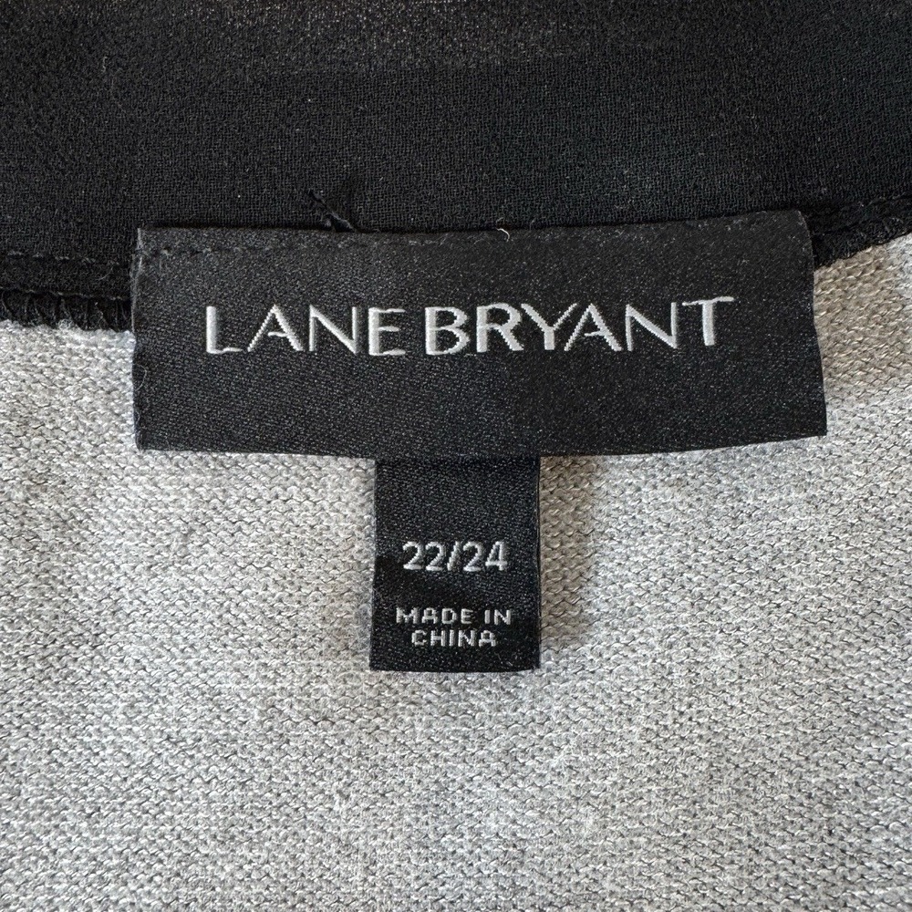 Lane Bryant Sweater Womens 22/24 Gray Black Floral Lace Print V-Neck‎ Pullover - Picture 3 of 6
